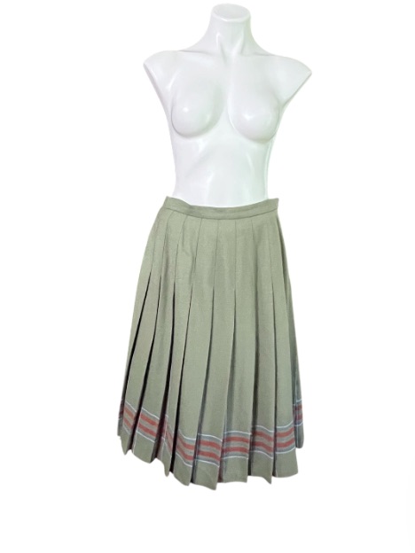 L.L. Bean Scottish Wool Pleated Skirt Plaid Hem Green 18p Made In Scotland